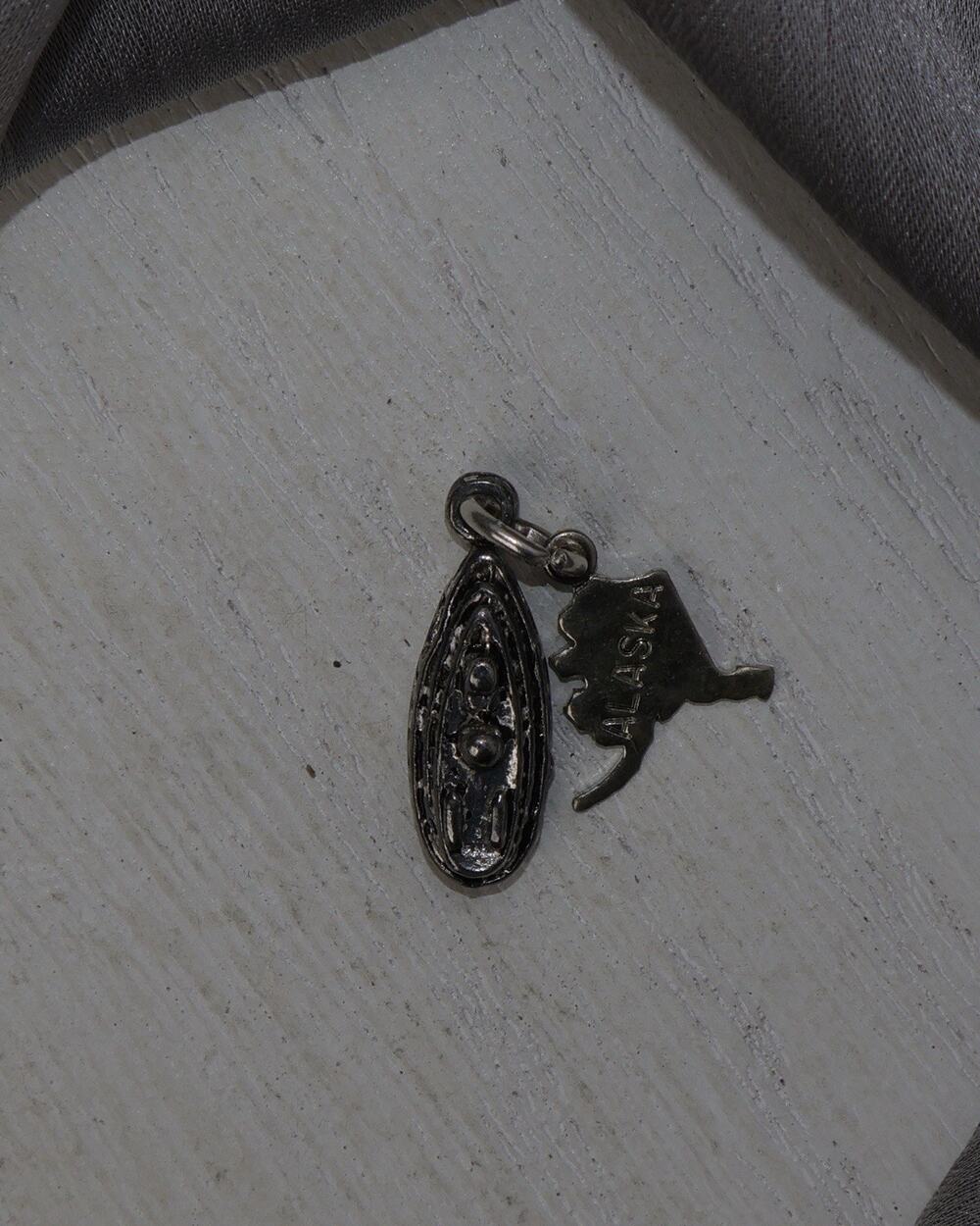Vintage Sterling Silver 3D Wakeboard With Alaska Map Charm 2G / 0.8in